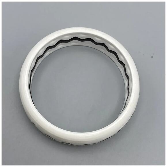 Vintage 3 in 1 Zig Zag Plastic Bangle Bracelets Nesting White Brown Stackable - Picture 7 of 7